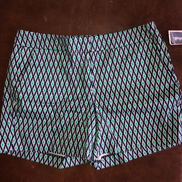 Kenar Women's Printed Shorts - Picture 1 of 3